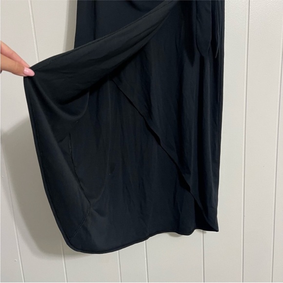 Aritzia Wilfred Saturn Black Midi Wrap Skirt Sz M - Picture 5 of 7